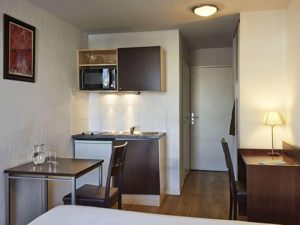 Aparthotel Adagio Access Paris Saint-Denis Pleyel Номер фото